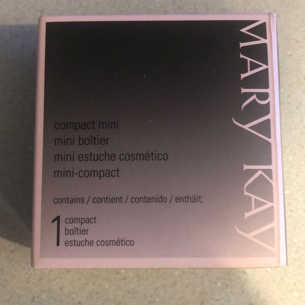 Mary Kay Compact Mini - Picture 3 of 3